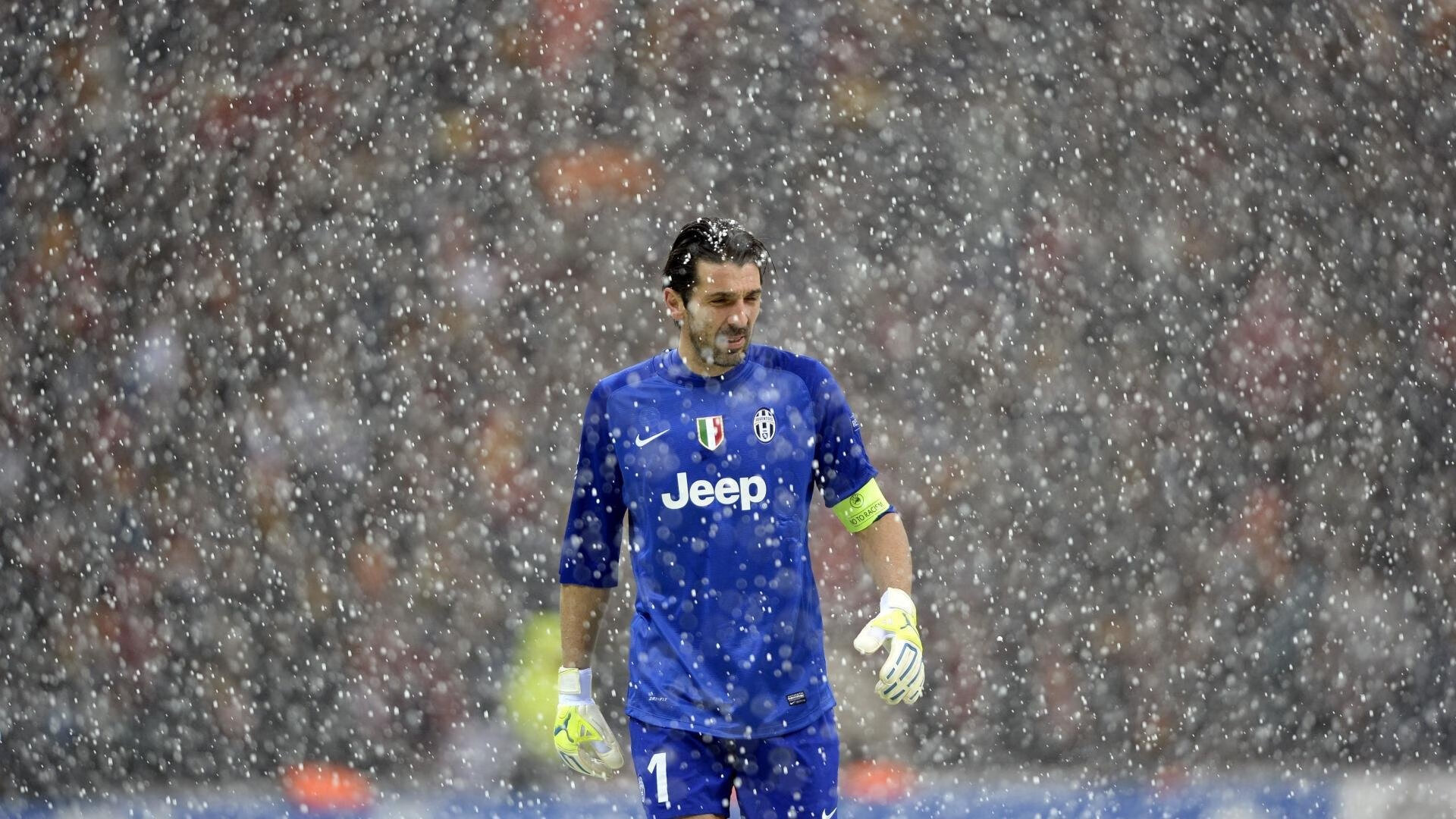 球队主场气氛热烈